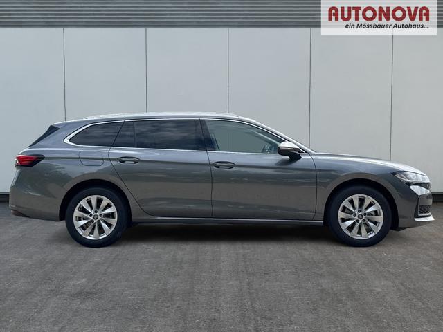 Skoda / Superb Combi / / / / DSG+ NAVI+AHK+EL. HECKKL.+KESSY+SHZ V+H, Beispielbilder, ggf. teilweise mit Sonderausstattung