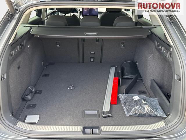 Skoda / Superb Combi / / / / DSG+ NAVI+AHK+EL. HECKKL.+KESSY+SHZ V+H, Beispielbilder, ggf. teilweise mit Sonderausstattung