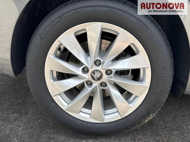Skoda / Superb Combi / / / / DSG+ NAVI+AHK+EL. HECKKL.+KESSY+SHZ V+H, Beispielbilder, ggf. teilweise mit Sonderausstattung