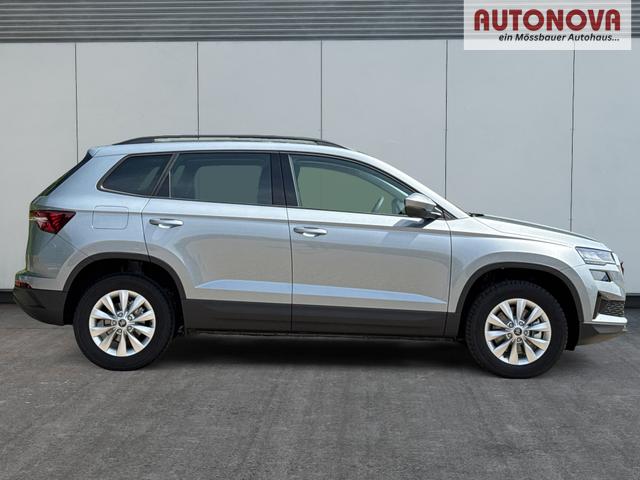 Skoda / Karoq / Silber / / / AHK+el.HECKKLAPPE+KAMERA+PDC+ACC, Beispielbilder, ggf. teilweise mit Sonderausstattung