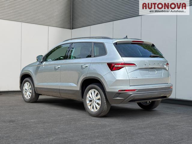 Skoda / Karoq / Silber / / / AHK+el.HECKKLAPPE+KAMERA+PDC+ACC, Beispielbilder, ggf. teilweise mit Sonderausstattung