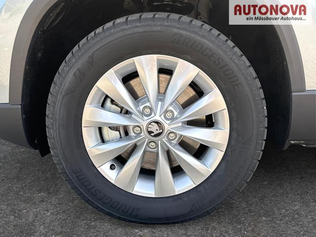 Skoda / Karoq / Silber / / / AHK+el.HECKKLAPPE+KAMERA+PDC+ACC, Beispielbilder, ggf. teilweise mit Sonderausstattung
