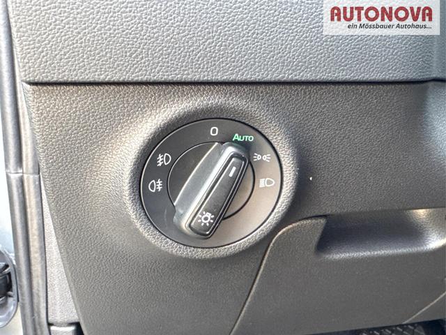 Skoda / Karoq / Silber / / / AHK+el.HECKKLAPPE+KAMERA+PDC+ACC, Beispielbilder, ggf. teilweise mit Sonderausstattung