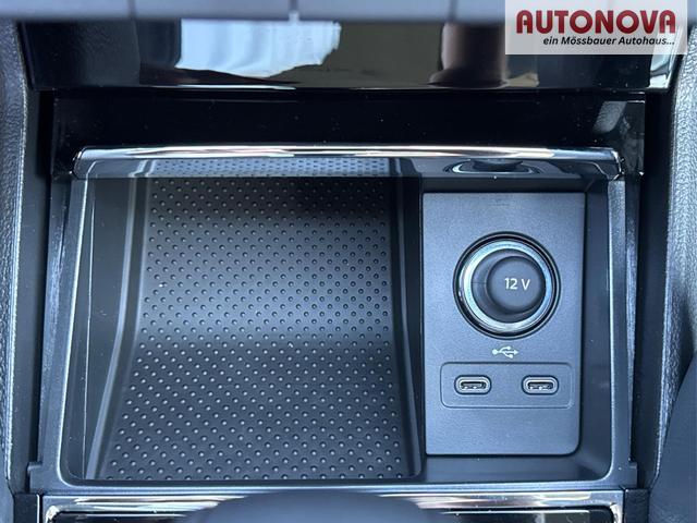Skoda / Karoq / / / / AHK+el.HECKKLAPPE+KAMERA+PDC+ACC, Beispielbilder, ggf. teilweise mit Sonderausstattung