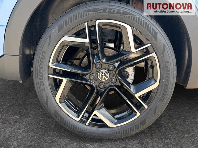Volkswagen / T-Cross / Blau / / / MATRIX+SHZ+KAMERA+ACC+18'' ALU+KESSY+APP