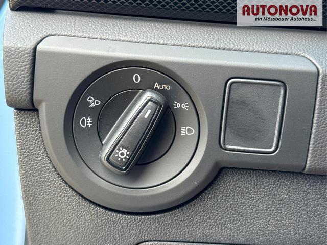 Volkswagen / T-Cross / Blau / / / MATRIX+SHZ+KAMERA+ACC+18'' ALU+KESSY+APP
