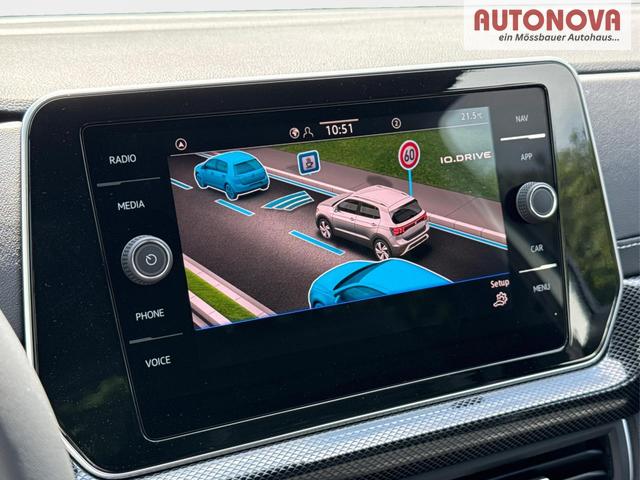 Volkswagen / T-Cross / Silber / / / MATRIX+SHZ+KAMERA+ACC+18'' ALU+KESSY+APP, Beispielbilder, ggf. teilweise mit Sonderausstattung