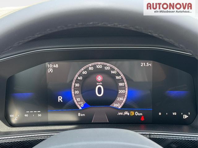 Volkswagen / T-Cross / Silber / / / MATRIX+SHZ+KAMERA+ACC+18'' ALU+KESSY+APP, Beispielbilder, ggf. teilweise mit Sonderausstattung