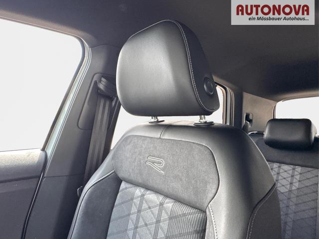 Volkswagen / T-Cross / Silber / / / MATRIX+SHZ+KAMERA+ACC+18'' ALU+KESSY+APP, Beispielbilder, ggf. teilweise mit Sonderausstattung