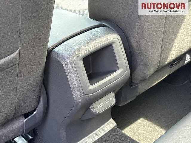 Volkswagen / T-Cross / Silber / / / MATRIX+SHZ+KAMERA+ACC+18'' ALU+KESSY+APP