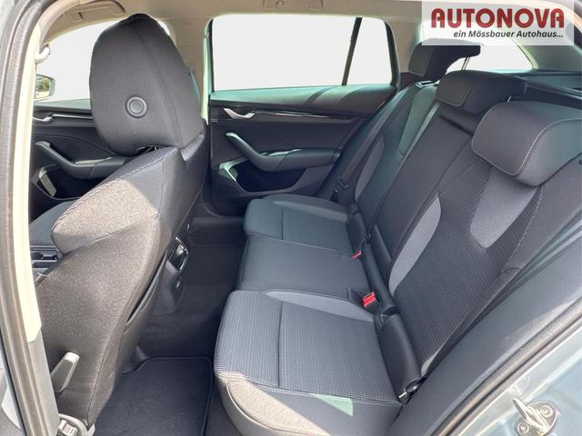 Skoda / Octavia Combi / Silber / / / ACC+AHK+eHK+KAM+PDC+LED+17 ALU+SHZ, Beispielbilder, ggf. teilweise mit Sonderausstattung
