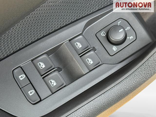 Skoda / Octavia Combi / Silber / / / ACC+AHK+eHK+KAM+PDC+LED+17 ALU+SHZ, Beispielbilder, ggf. teilweise mit Sonderausstattung