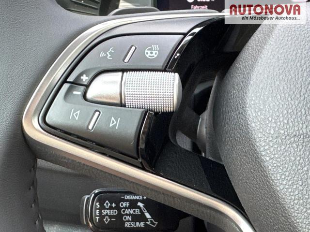 Skoda / Octavia Combi / Silber / / / ACC+AHK+eHK+KAM+PDC+LED+17 ALU+SHZ, Beispielbilder, ggf. teilweise mit Sonderausstattung