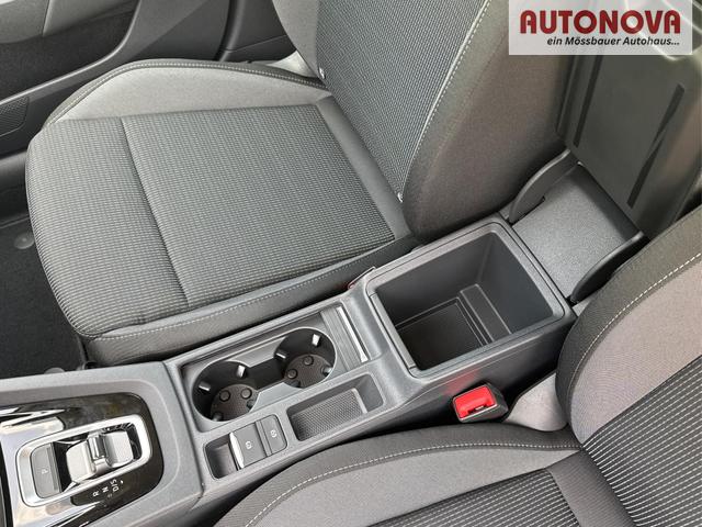 Skoda / Octavia Combi / Silber / / / ACC+AHK+eHK+KAM+PDC+LED+17 ALU+SHZ, Beispielbilder, ggf. teilweise mit Sonderausstattung