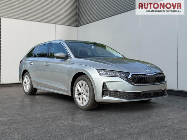 Skoda / Octavia Combi / Silber / / / ACC+AHK+eHK+KAM+PDC+LED+17ALU+SHZ