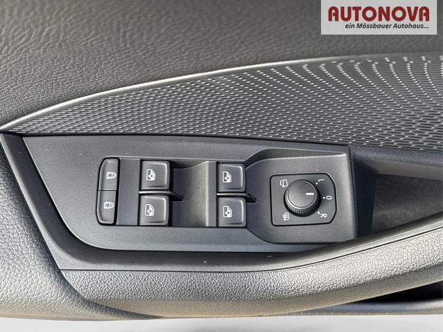 Skoda / Octavia Combi / Silber / / / ACC+AHK+eHK+KAM+PDC+LED+17ALU+SHZ