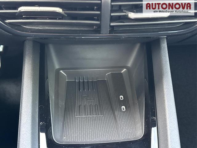 Skoda / Octavia Combi / Silber / / / ACC+AHK+eHK+KAM+PDC+LED+17ALU+SHZ
