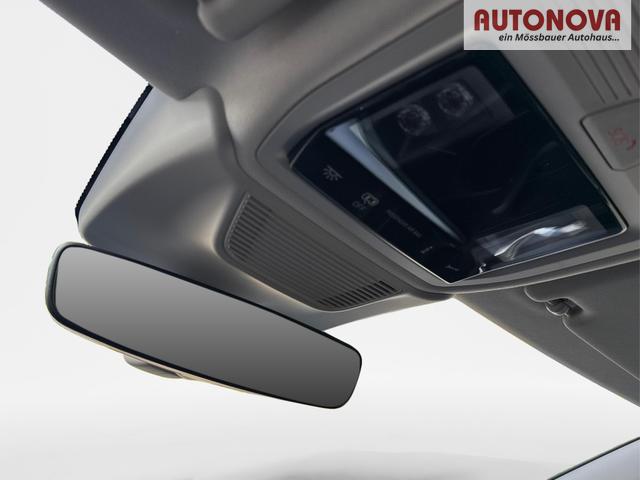 Skoda / Octavia Combi / Silber / / / ACC+AHK+eHK+KAM+PDC+LED+17ALU+SHZ