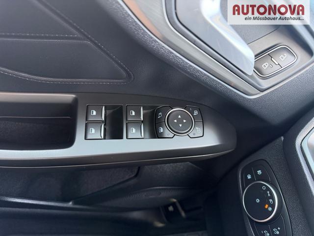 Ford Focus Turnier 1.0 EcoBoost 155 48V Titanium AHK Totwinkel 