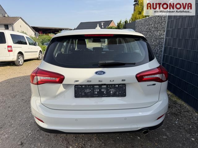 Ford Focus Turnier 1.0 EcoBoost 155 48V Titanium AHK Totwinkel 