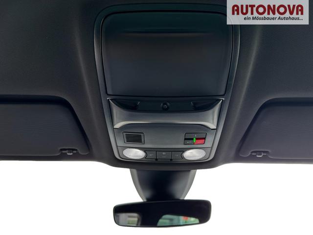 Neue Skoda Karoq Sportline top Austastung 