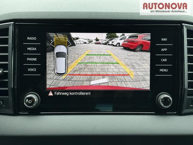 Neue Skoda Karoq Sportline top Austastung 