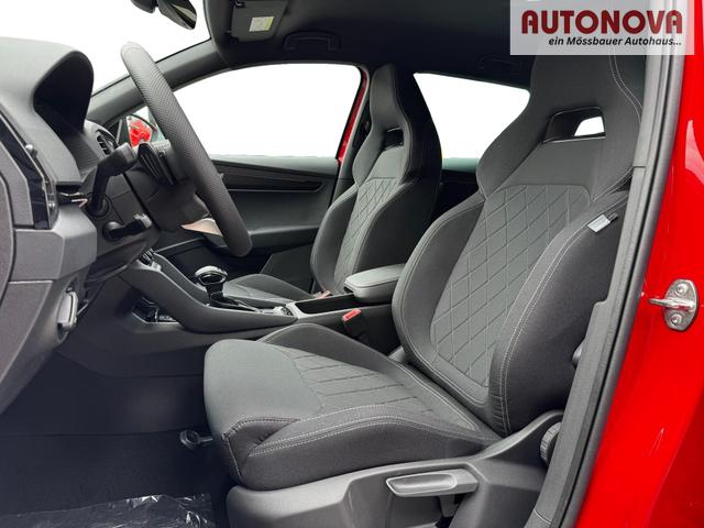 Neue Skoda Karoq Sportline top Austastung 