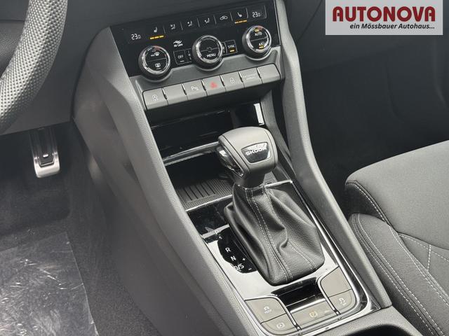 Neue Skoda Karoq Sportline top Austastung 