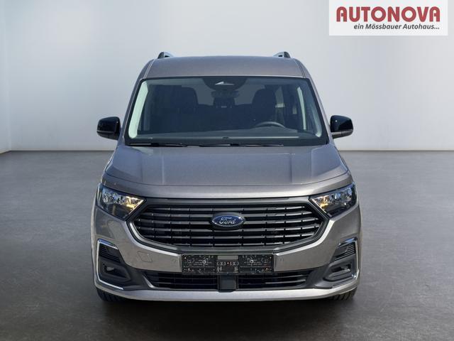 Ford Grand Tourneo Titanium