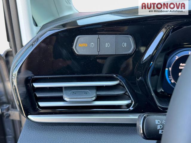 Ford Grand Tourneo Titanium