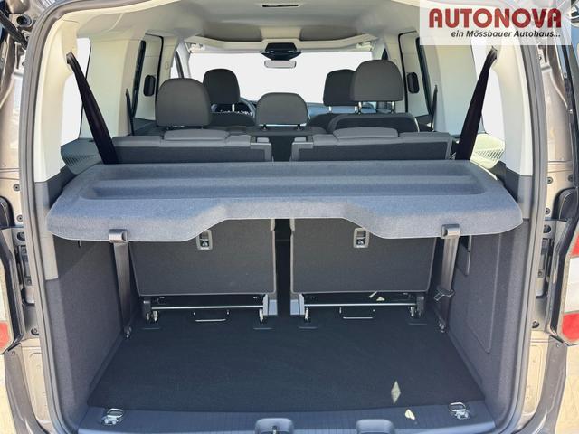 Ford Grand Tourneo Titanium