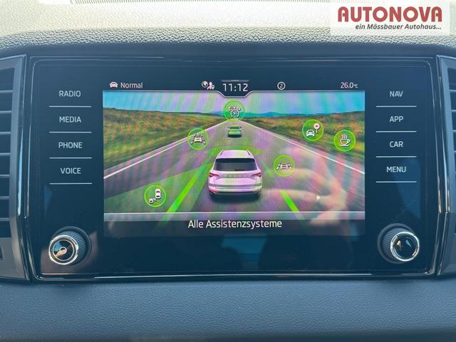 Skoda Karoq Sportline 1,5 TSI DSG 2ZKlima AHK 4x Sitzheizung beheizte Frontscheibe Canton Totewinkel 5J Garantie 