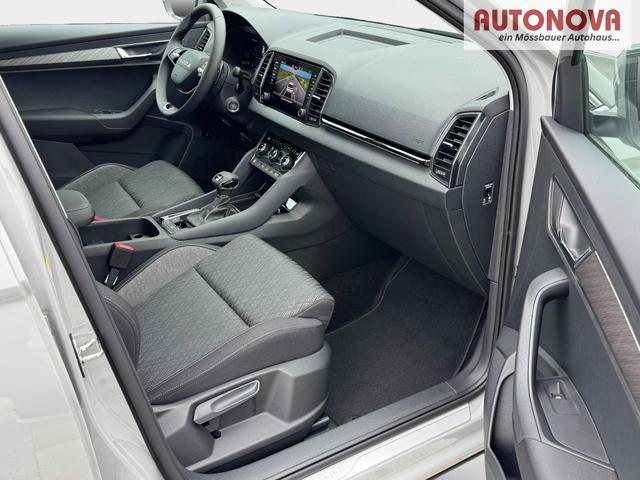Skoda Karoq Extra Plus 2,0 TDI DSG 2Zoklima 2xEinparkhilfe AHK Kamera Sitzheizung beheiztes Lenkrad 