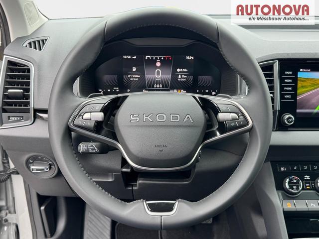 Skoda Karoq Extra Plus 2,0 TDI DSG 2Zoklima 2xEinparkhilfe AHK Kamera Sitzheizung beheiztes Lenkrad 