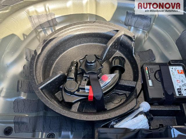 Audi A3 TFSI 150 S tronic line AHK Matrix ACC elHk SpSi 3JG 