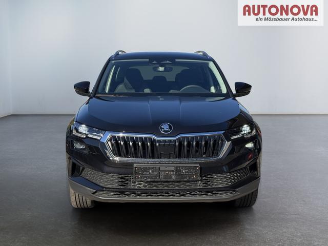 Skoda Karoq Extra Plus 1,5 TSI DSG 2Zoklima 2xEinparkhilfe AHK Kamera Sitzheizung beheiztes Lenkrad 