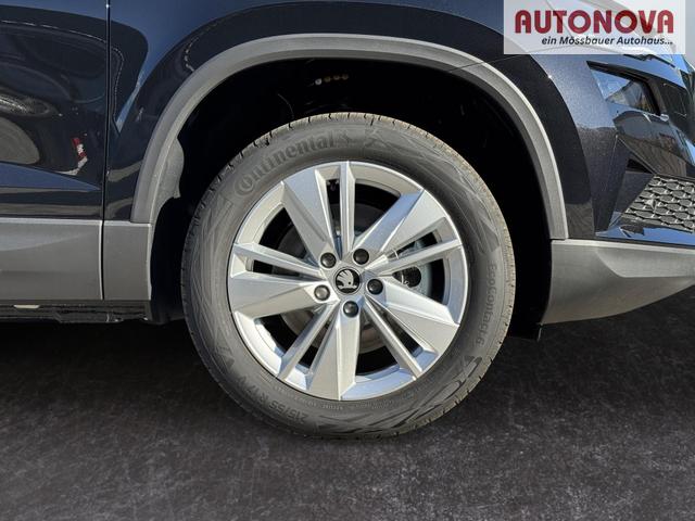 Skoda Karoq Extra Plus 1,5 TSI DSG 2Zoklima 2xEinparkhilfe AHK Kamera Sitzheizung beheiztes Lenkrad 