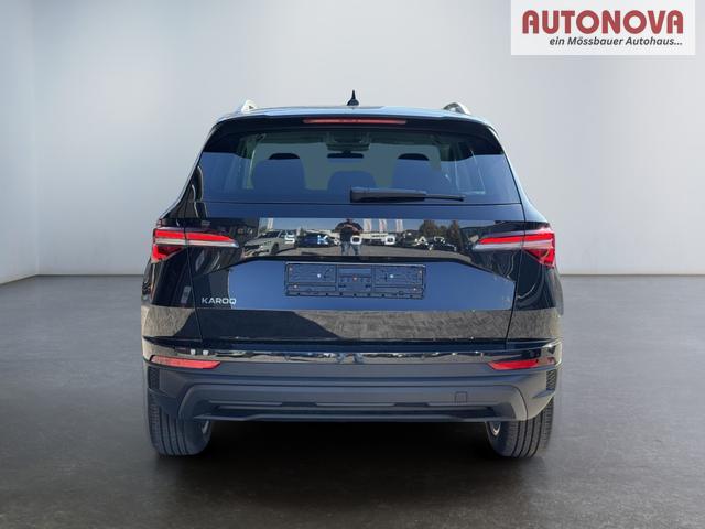 Skoda Karoq Extra Plus 1,5 TSI DSG 2Zoklima 2xEinparkhilfe AHK Kamera Sitzheizung beheiztes Lenkrad 
