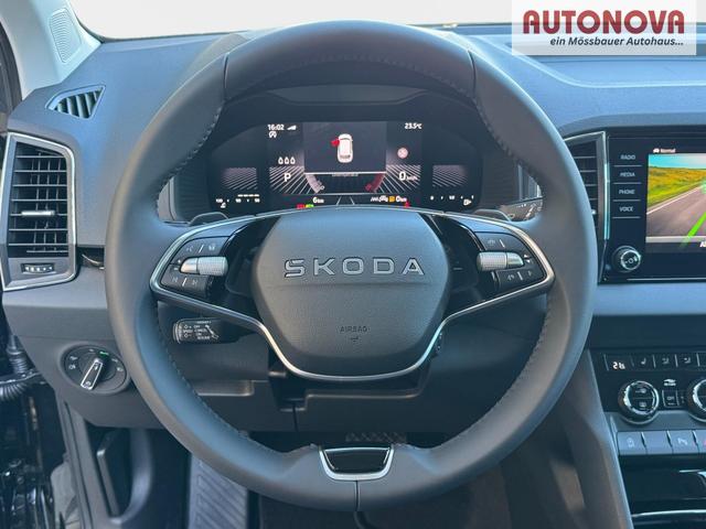 Skoda Karoq Extra Plus 1,5 TSI DSG 2Zoklima 2xEinparkhilfe AHK Kamera Sitzheizung beheiztes Lenkrad 