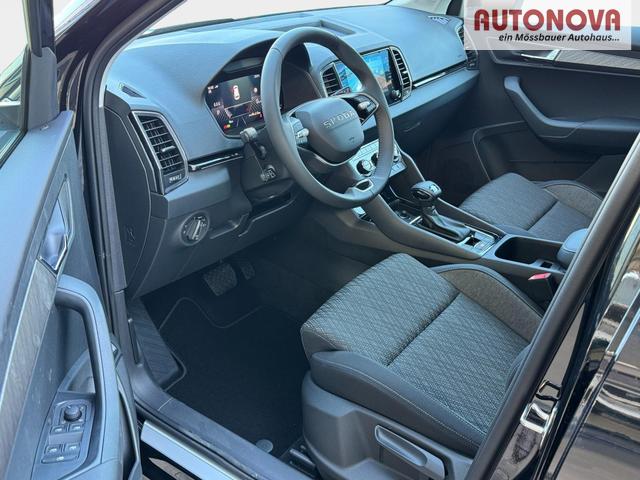 Skoda Karoq Extra Plus 1,5 TSI DSG 2Zoklima 2xEinparkhilfe AHK Kamera Sitzheizung beheiztes Lenkrad 