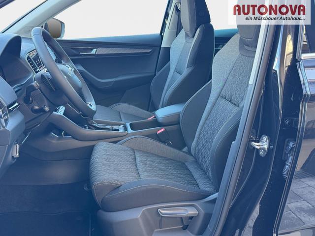 Skoda Karoq Extra Plus 1,5 TSI DSG 2Zoklima 2xEinparkhilfe AHK Kamera Sitzheizung beheiztes Lenkrad 