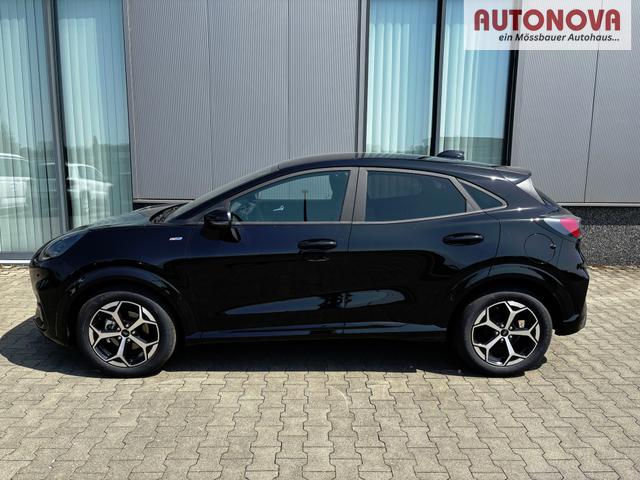 Ford Puma ST-Line 1.0 125PS AUTOMATIK, SCHWARZ-METALLIC, 5 Jahre Garantie, Winterpaket: Sitzheizung, Beheizte Frontscheibe, 17" Alufelgen, Klimaautomatik, NAVIGATION 12", Parksensoren hinten, R&uuml;ckfahrkamera, Voll-LED-Scheinwerfer, Tempomat 