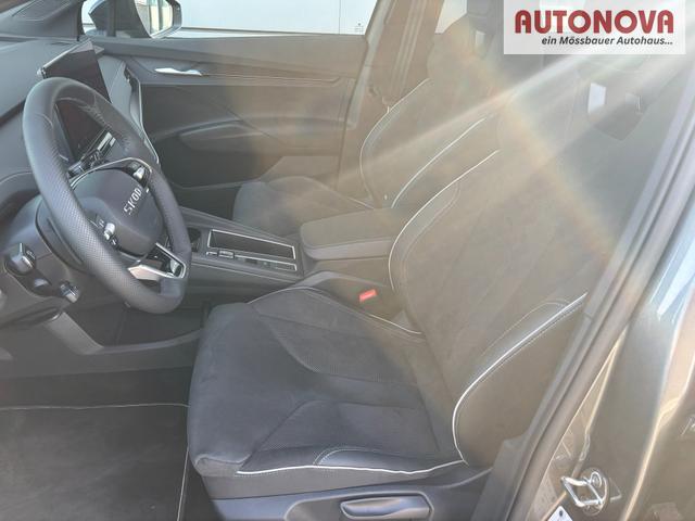Skoda Elroq Sportline 60 204PS, GRAPHITE-GRAU METALLIC, ELEKTR. HECKKLAPPE, MATRIX-LED, BEH. FRONTSCHEIBE, SITZHEIZUNG V/H, 3Z-CLIMATRONIC, KESSY+ALARM, 20" ALU, SEITENAIRBAGS HINTEN, PARKSENSOREN R&Uuml;CKFAHRKAMERA, NAVIGATION, SUNSET, TRAVEL ASSIST 