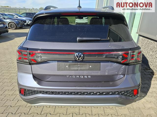 Volkswagen T-Cross R-Line Limited 1.0 TSI 115PS DSG, Rauch-Grau-Metallic, 5 JAHRE GARANTIE, ANH&Auml;NGERKUPPLUNG, CLIMATRONIC, SITZHEIZUNG, 18" Alu, MATRIX-LED, Adaptiver Tempomat ACC, Parksensoren, R&uuml;ckfahrkamera, Keyless, Abgedunkelte Scheiben, Radio "Ready2Discover" + App-Connect 