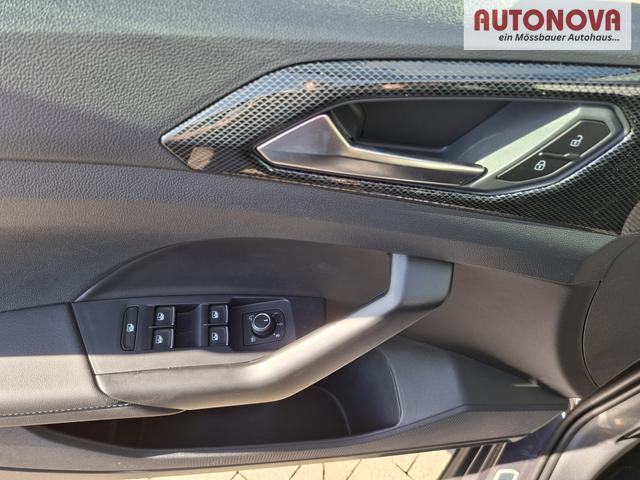Volkswagen T-Cross R-Line Limited 1.0 TSI 115PS DSG, Rauch-Grau-Metallic, 5 JAHRE GARANTIE, ANH&Auml;NGERKUPPLUNG, CLIMATRONIC, SITZHEIZUNG, 18" Alu, MATRIX-LED, Adaptiver Tempomat ACC, Parksensoren, R&uuml;ckfahrkamera, Keyless, Abgedunkelte Scheiben, Radio "Ready2Discover" + App-Connect 