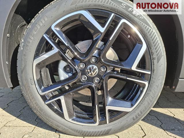 Volkswagen T-Cross R-Line Limited 1.0 TSI 115PS DSG, Rauch-Grau-Metallic, 5 JAHRE GARANTIE, ANH&Auml;NGERKUPPLUNG, CLIMATRONIC, SITZHEIZUNG, 18" Alu, MATRIX-LED, Adaptiver Tempomat ACC, Parksensoren, R&uuml;ckfahrkamera, Keyless, Abgedunkelte Scheiben, Radio "Ready2Discover" + App-Connect 
