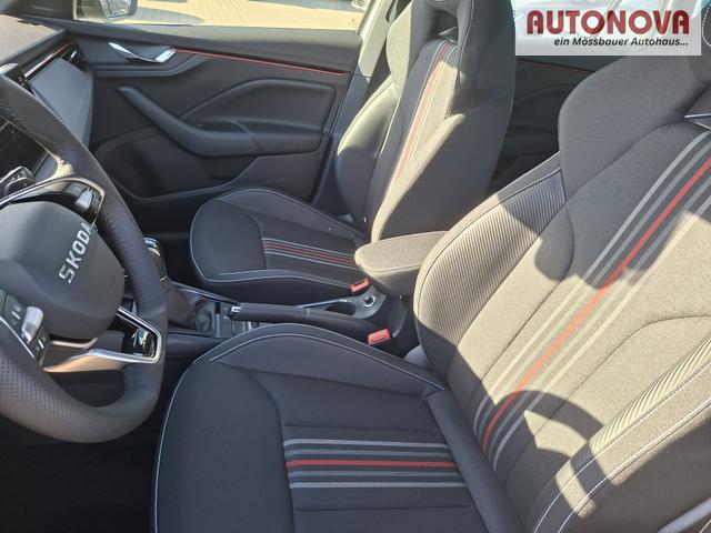 Skoda Kamiq Monte Carlo 1.5 TSI 150PS DSG, 5J GARANTIE, 18"ALU, METALLIC, ELE. HECKKLAPPE, ANH&Auml;NGERKUPPLUNG, BEH. FRONTSCHEIBE, MATRIX-LED, PANORAMADACH, Sitzheizung, Lenkradhzg, Ladeboden, ACC, SIDE Assist, Virtual Cockpit 10", Parksensoren, Kamera, KESSY, Privacy, Climatronic 