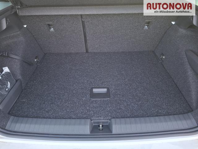 Skoda Kamiq Monte Carlo 1.5 TSI 150PS DSG, 5J GARANTIE, 18"ALU, METALLIC, ELE. HECKKLAPPE, ANH&Auml;NGERKUPPLUNG, BEH. FRONTSCHEIBE, MATRIX-LED, PANORAMADACH, Sitzheizung, Lenkradhzg, Ladeboden, ACC, SIDE Assist, Virtual Cockpit 10", Parksensoren, Kamera, KESSY, Privacy, Climatronic 