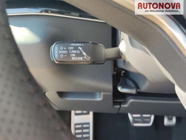 Skoda / Karoq / Grau / / / , Beispielbilder, ggf. teilweise mit Sonderausstattung