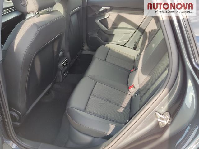 Audi / A3 Sportback / Grau / / / 